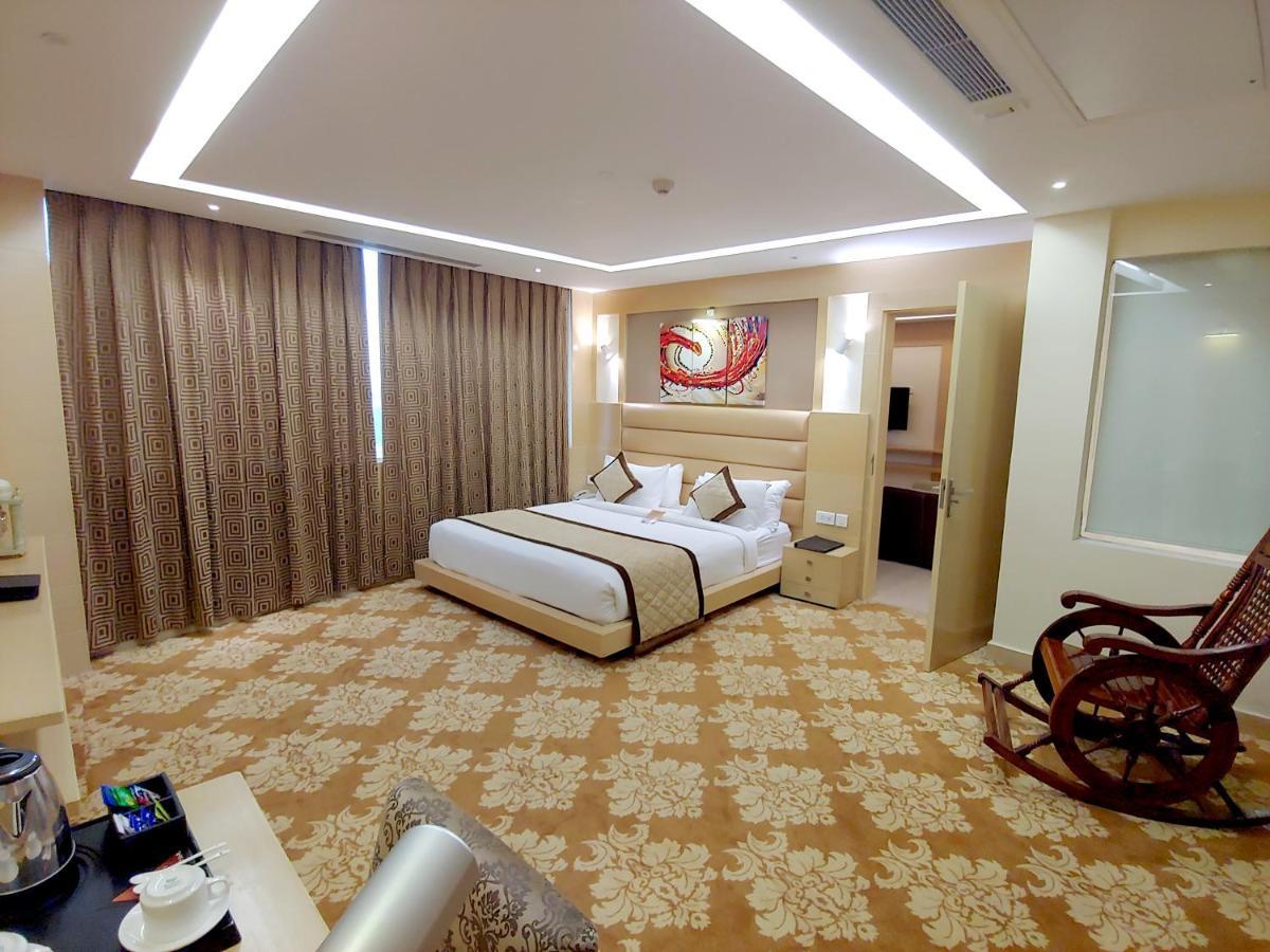Hotel Patliputra Continental Patna  Ngoại thất bức ảnh