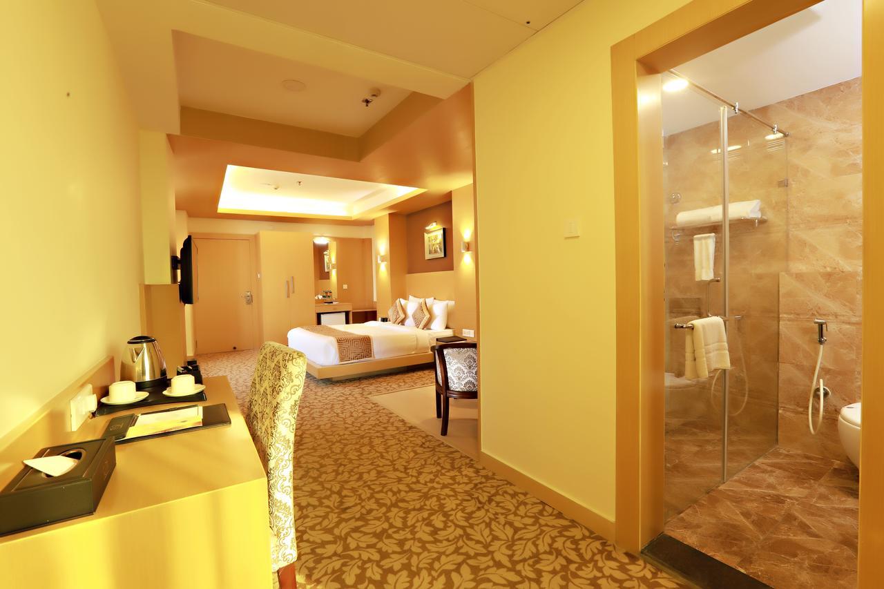Hotel Patliputra Continental Patna  Ngoại thất bức ảnh